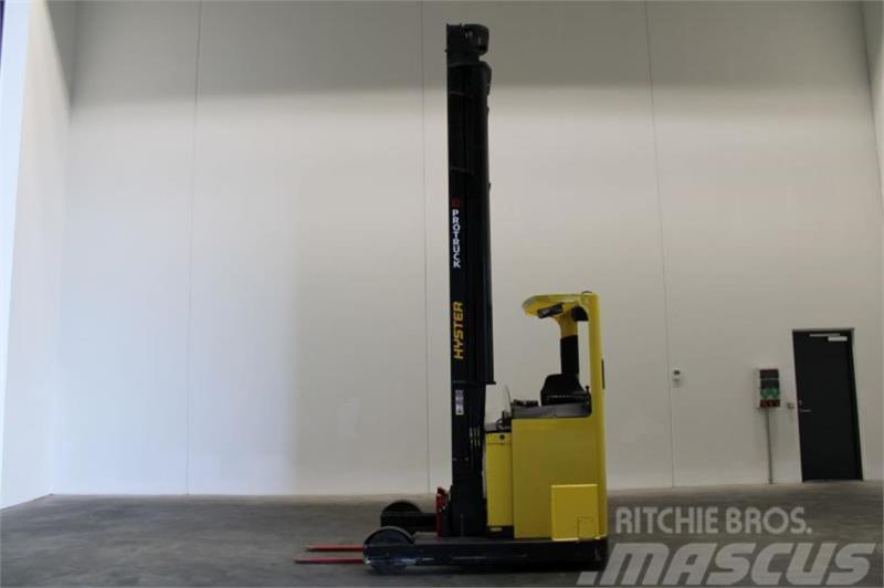 Hyster R2.0 Montacargas de alcance de gran altura