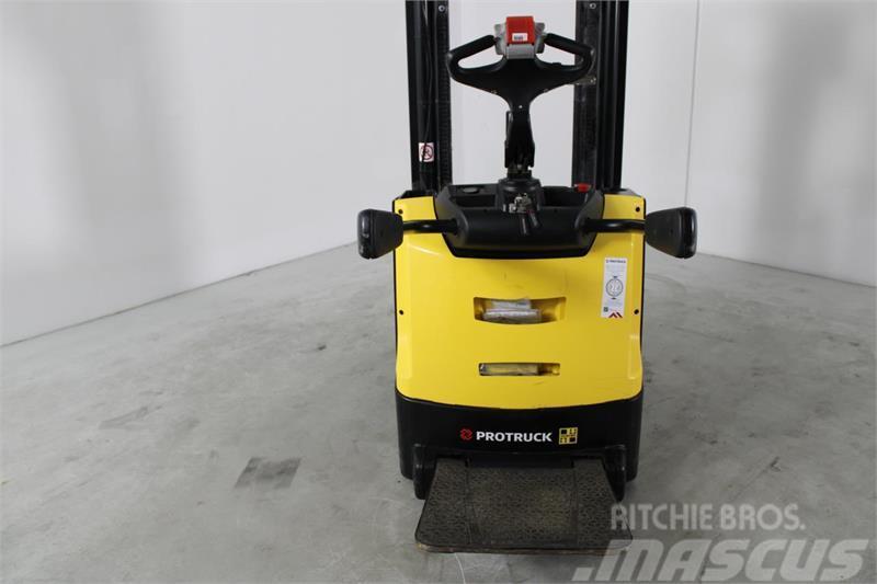 Hyster S1.2SIL Apiladoras eléctricos