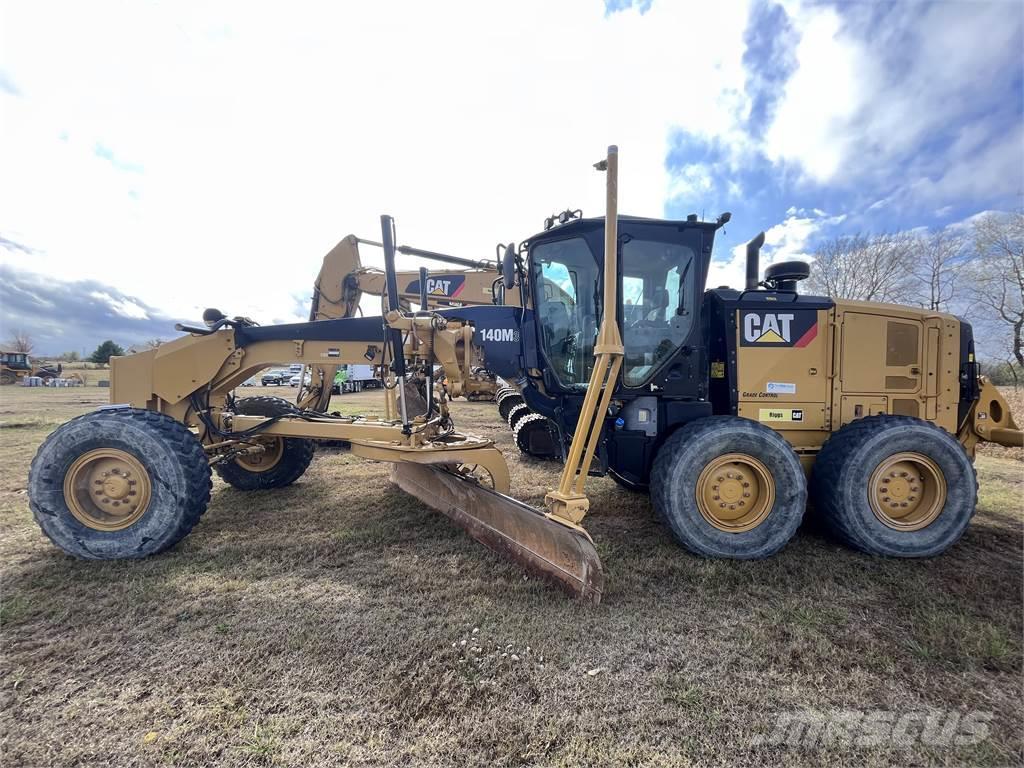 CAT 140M3 Niveladoras