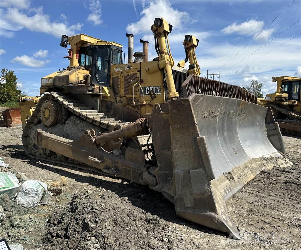 CAT D11R Buldozer sobre oruga