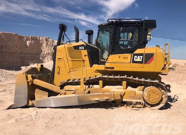 CAT D7E Buldozer sobre oruga