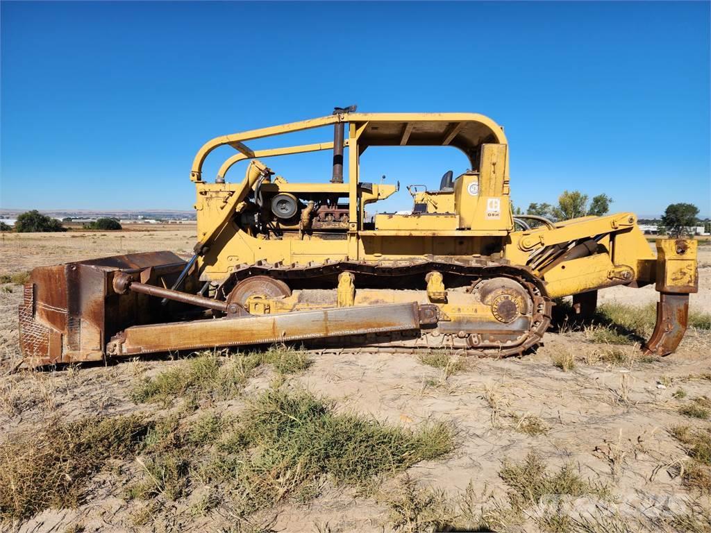 CAT D8H Buldozer sobre oruga