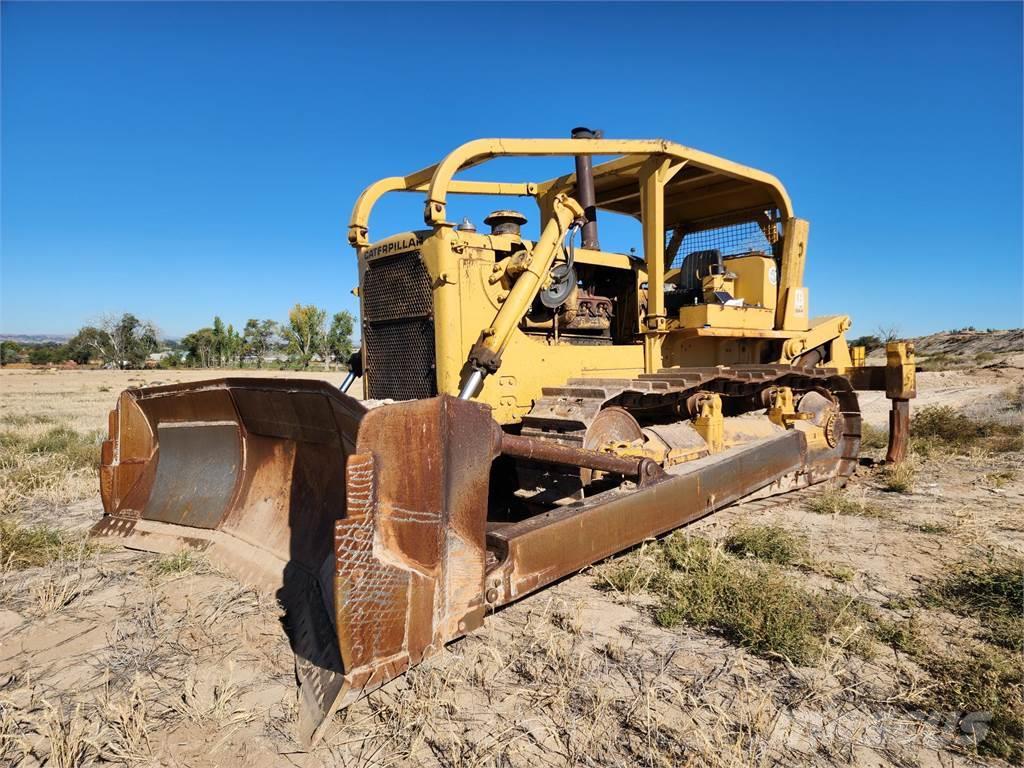 CAT D8H Buldozer sobre oruga