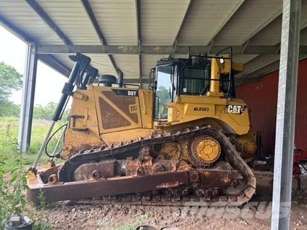 CAT D8T Buldozer sobre oruga