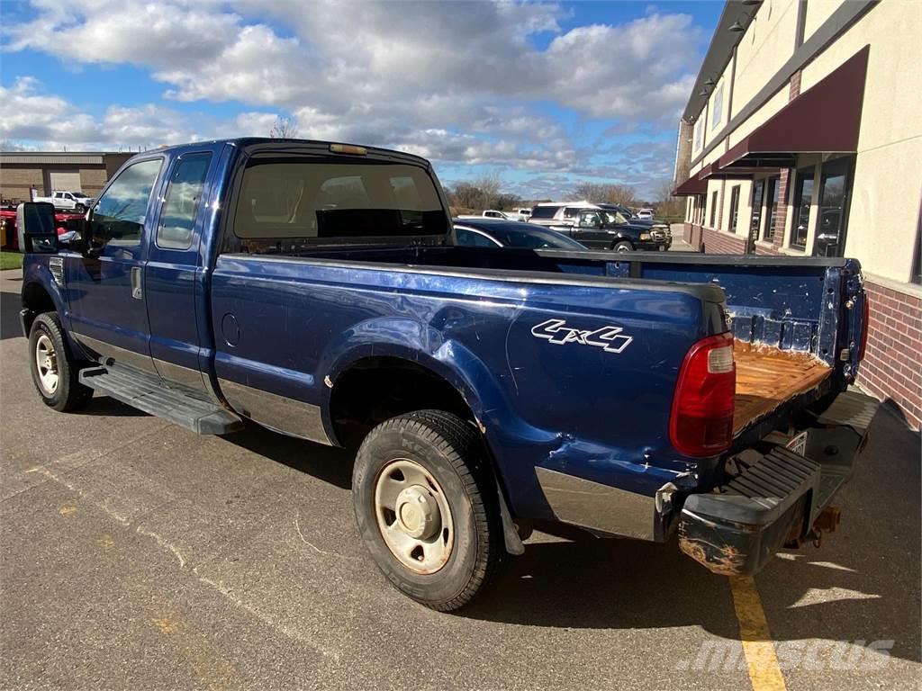 Ford F250 Caja abierta/laterales abatibles