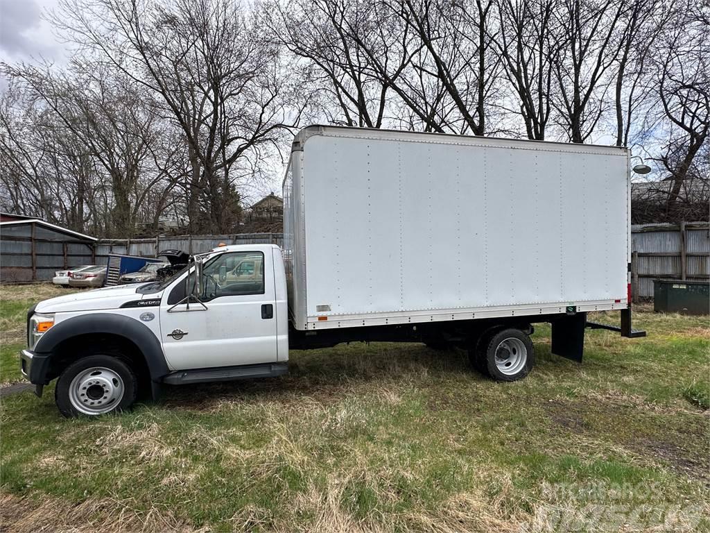 Ford F450 Camiones con caja de remolque