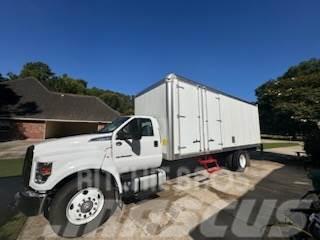 Ford F650 Camiones con caja de remolque