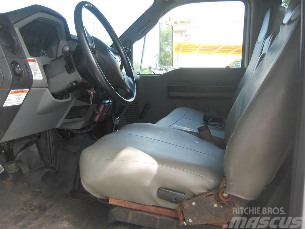 Ford F750 Camiones de volteo para virutas de madera