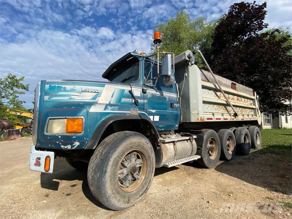 Ford L9000 Bañeras basculantes usadas