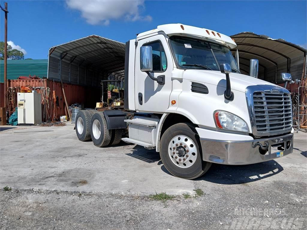 Freightliner Cascadia Otros