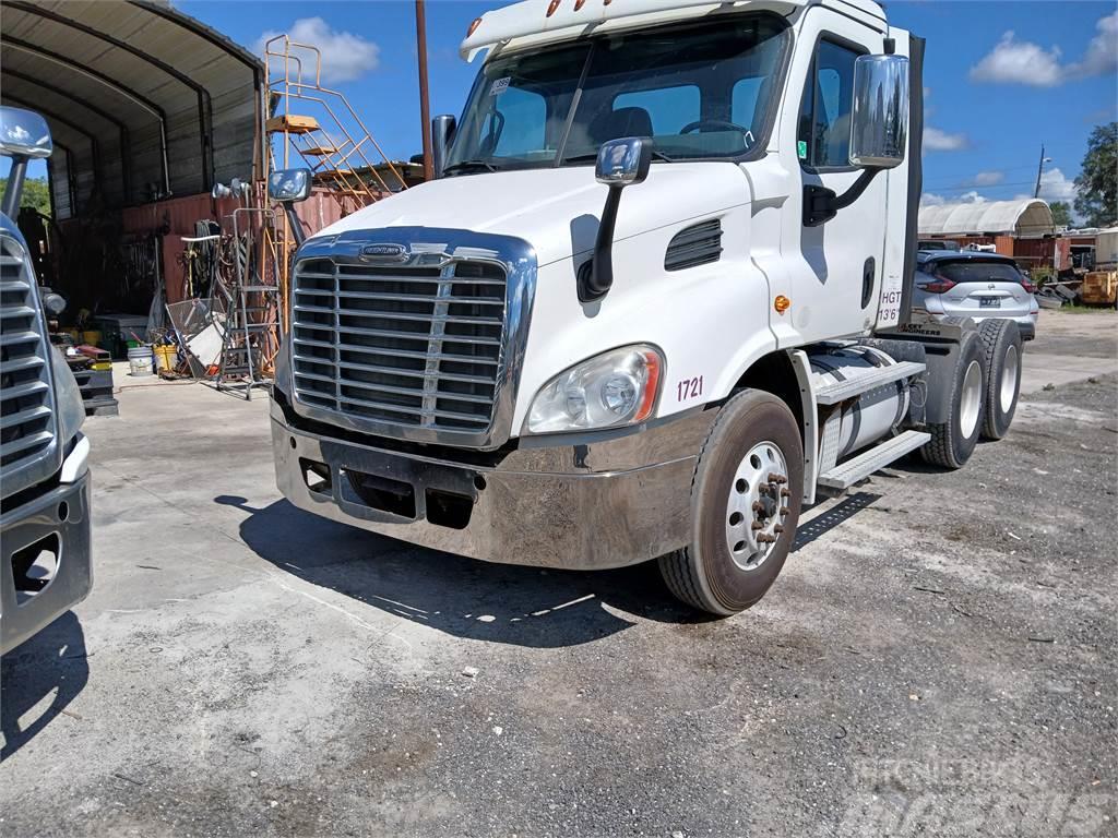 Freightliner Cascadia Otros