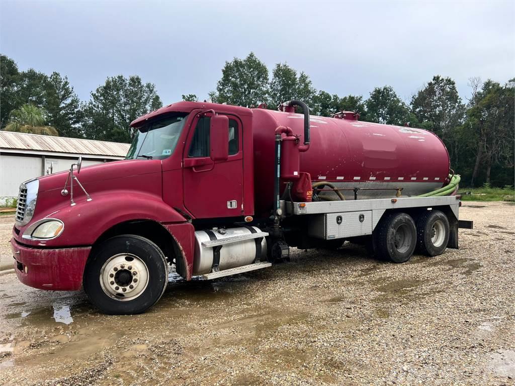 Freightliner Columbia 120 Camiones aspiradores/combi