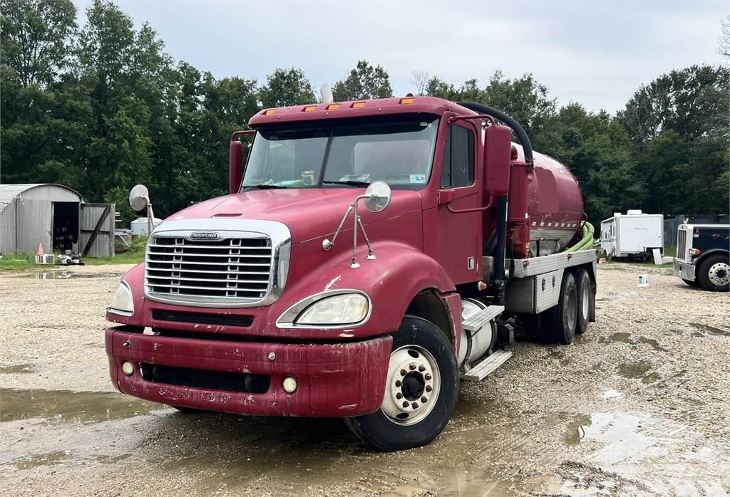 Freightliner Columbia 120 Camiones aspiradores/combi