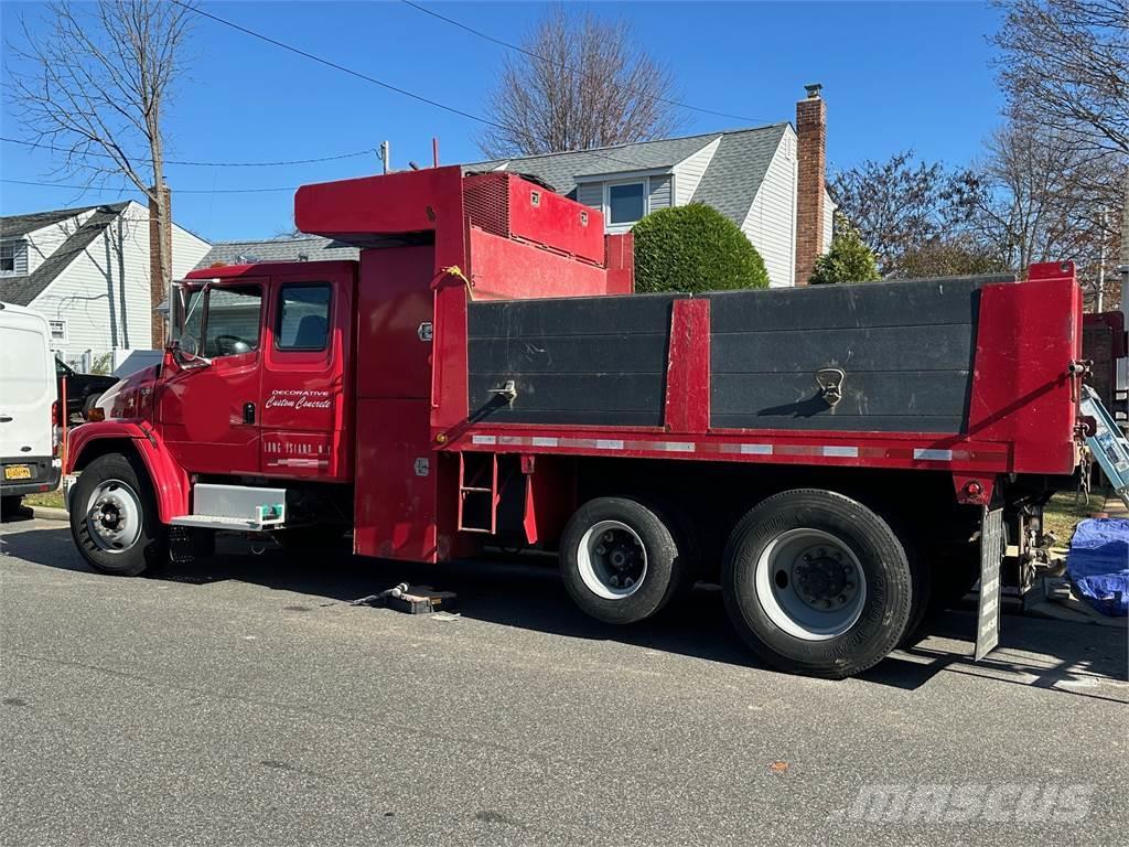 Freightliner FL70 Bañeras basculantes usadas