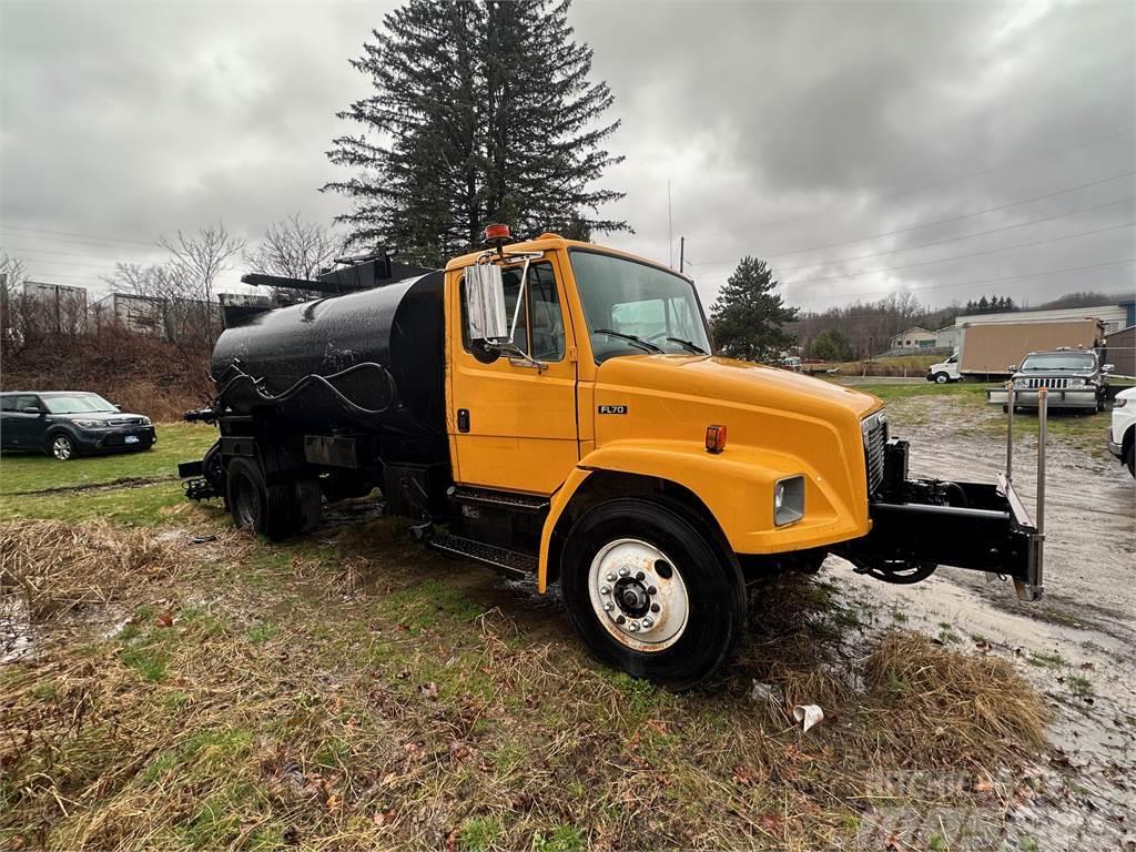 Freightliner FL70 Camiones de concreto