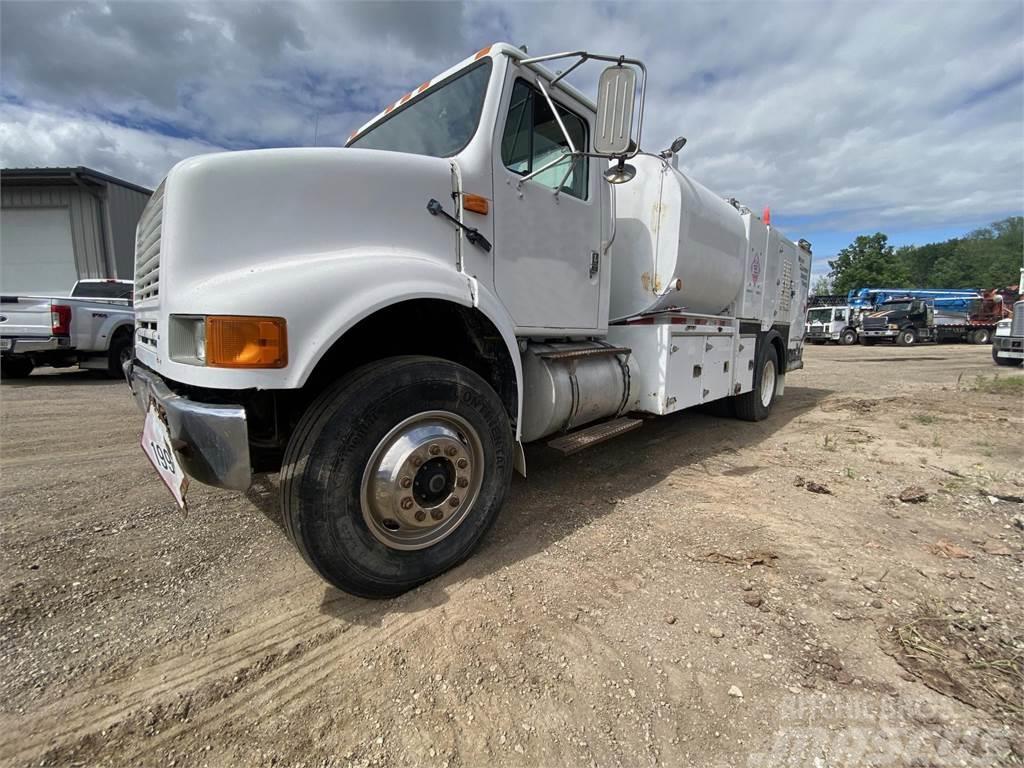 International 8100 Vehículos de reciclaje