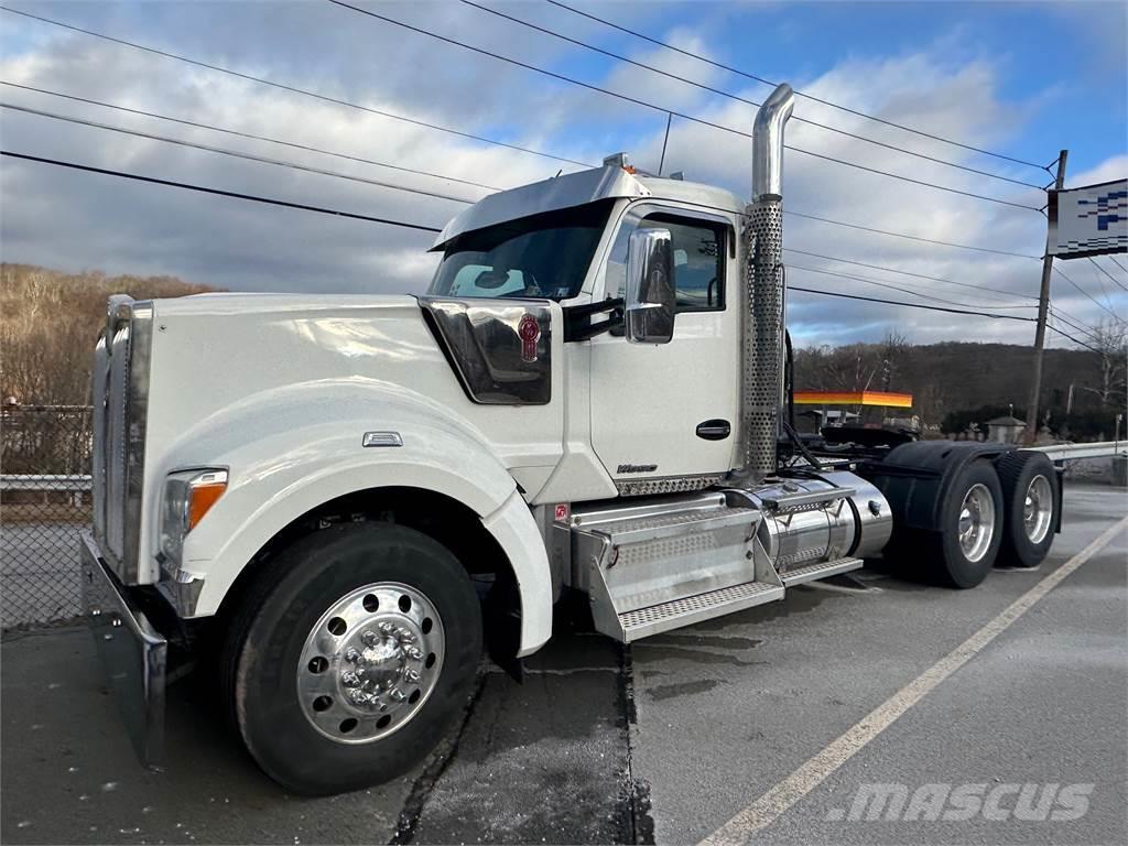 Kenworth W990 Camiones tractor