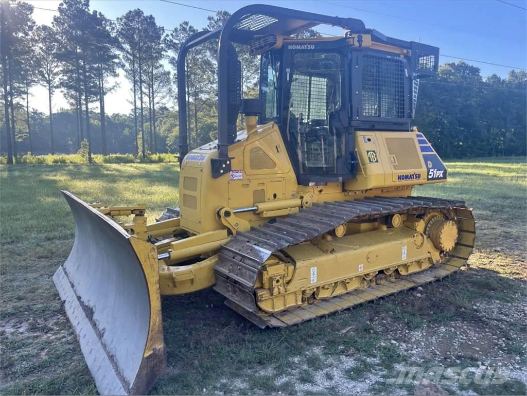 Komatsu D51PX Buldozer sobre oruga