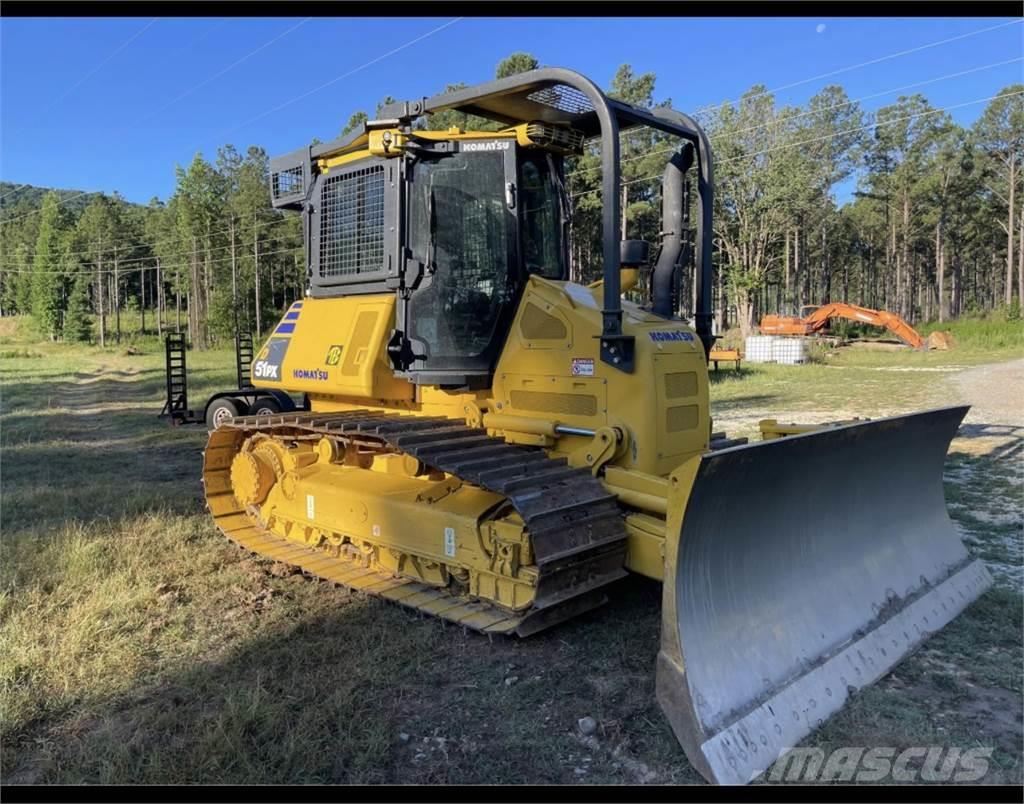 Komatsu D51PX Buldozer sobre oruga