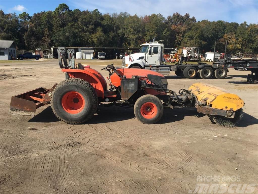 Kubota MX4700F Tractores