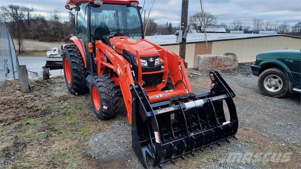 Kubota MX5400 Retrocargadoras