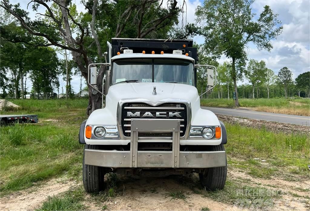 Mack CV713 Bañeras basculantes usadas