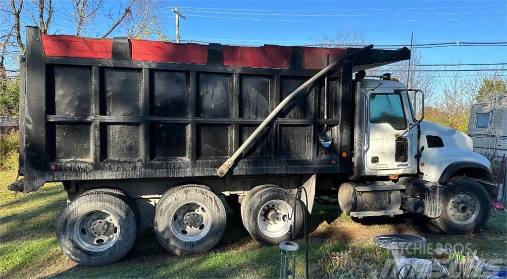 Mack CV713 Bañeras basculantes usadas