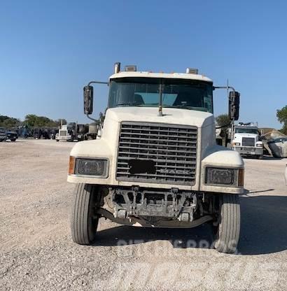 Mack PI647 Camiones tractor