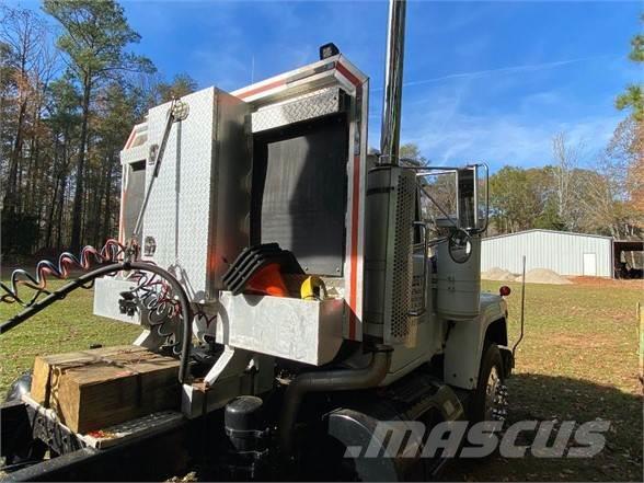 Mack R686ST Camiones tractor