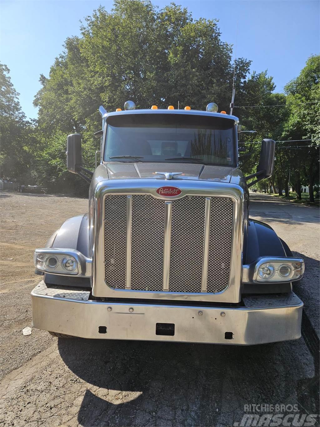 Peterbilt 567 Bañeras basculantes usadas