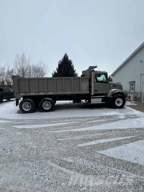 Volvo VHD Bañeras basculantes usadas