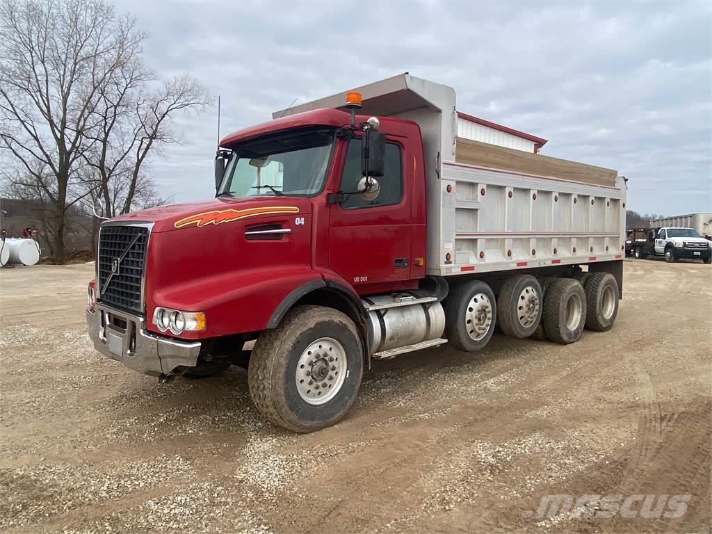 Volvo VHD Bañeras basculantes usadas