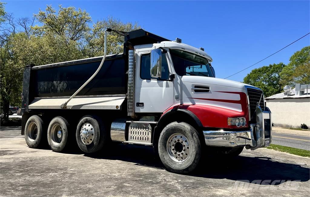 Volvo VHD84B200 Bañeras basculantes usadas