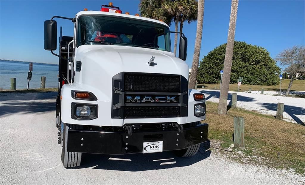 Mack MD7 Pinzas