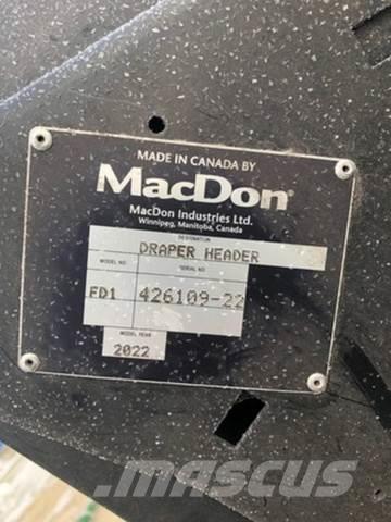 MacDon FD135 Otros