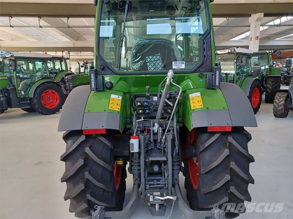 Fendt 211F Tractores