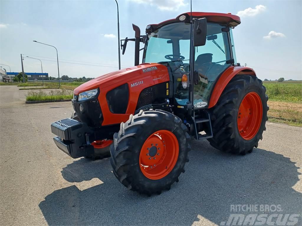 Kubota M5111DTHQ Tractores