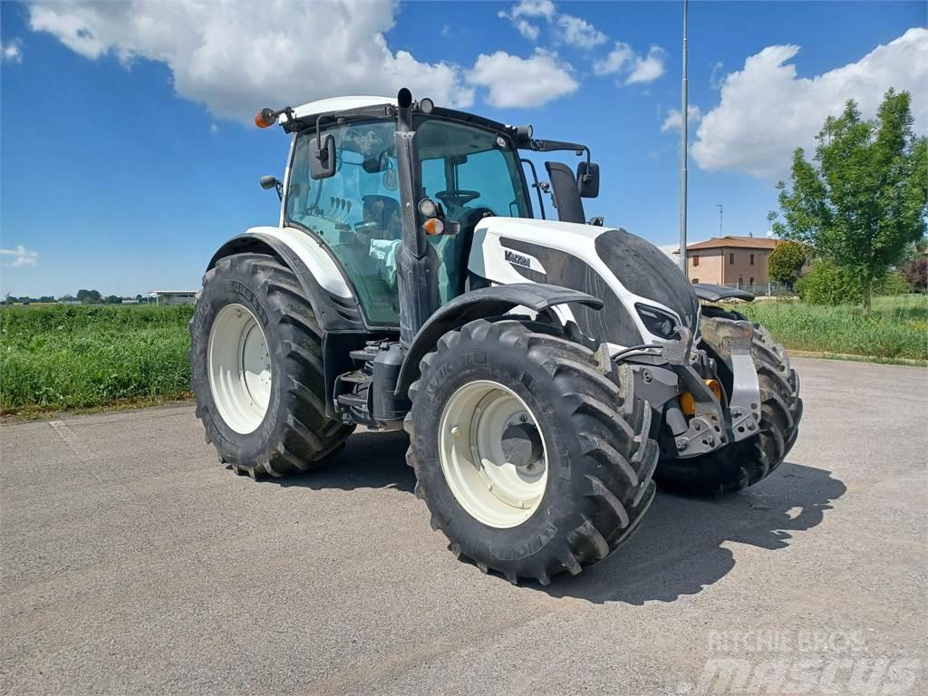 Valtra N174H5 Tractores