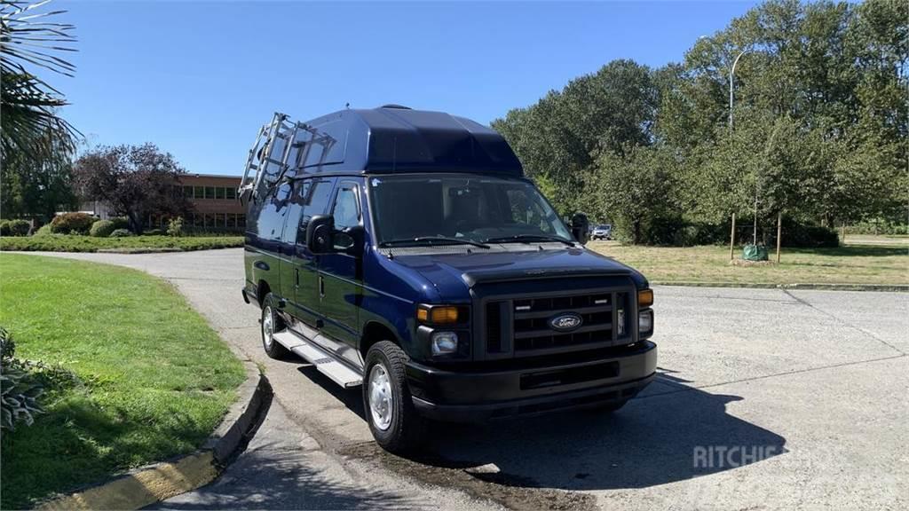 Ford Econoline Furgonetas cerradas