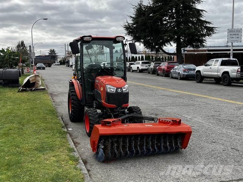 Kubota B2650 Camión de barrendero