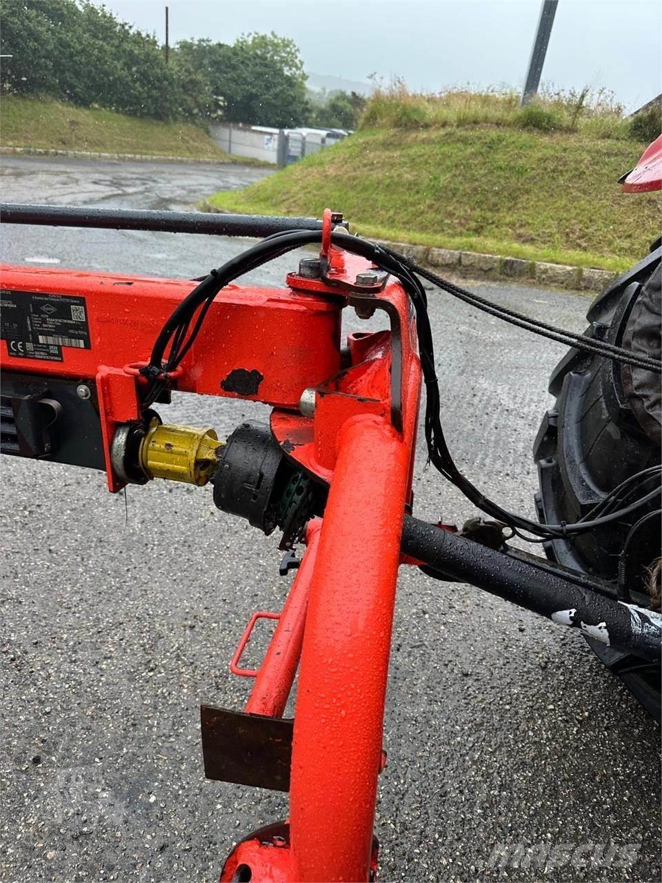 Kuhn GA7501+ Rastrilladoras y rastrilladoras giratorias