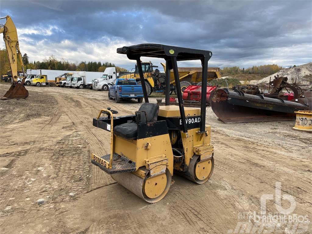 Bomag BW90ADL Rodillos de doble tambor