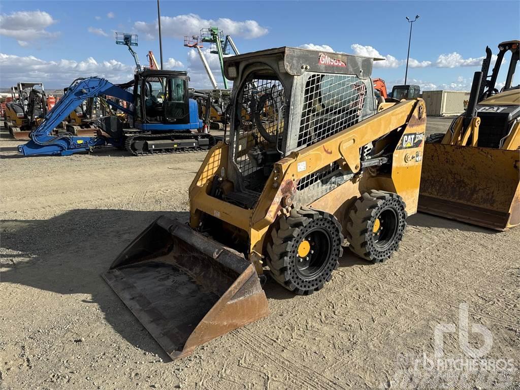 CAT 226D Minicargadoras