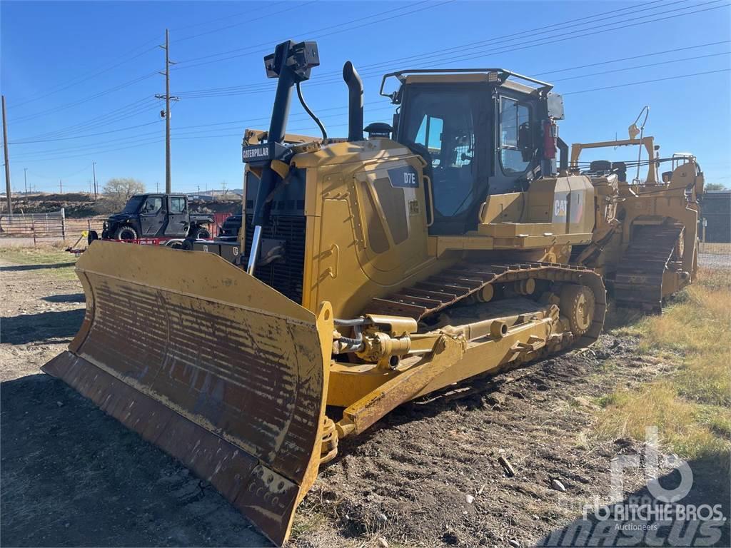 CAT D7E Buldozer sobre oruga