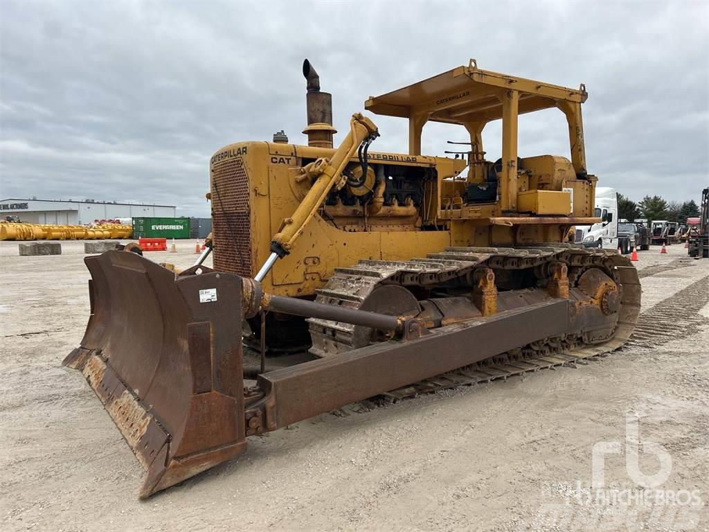 CAT D8H Buldozer sobre oruga