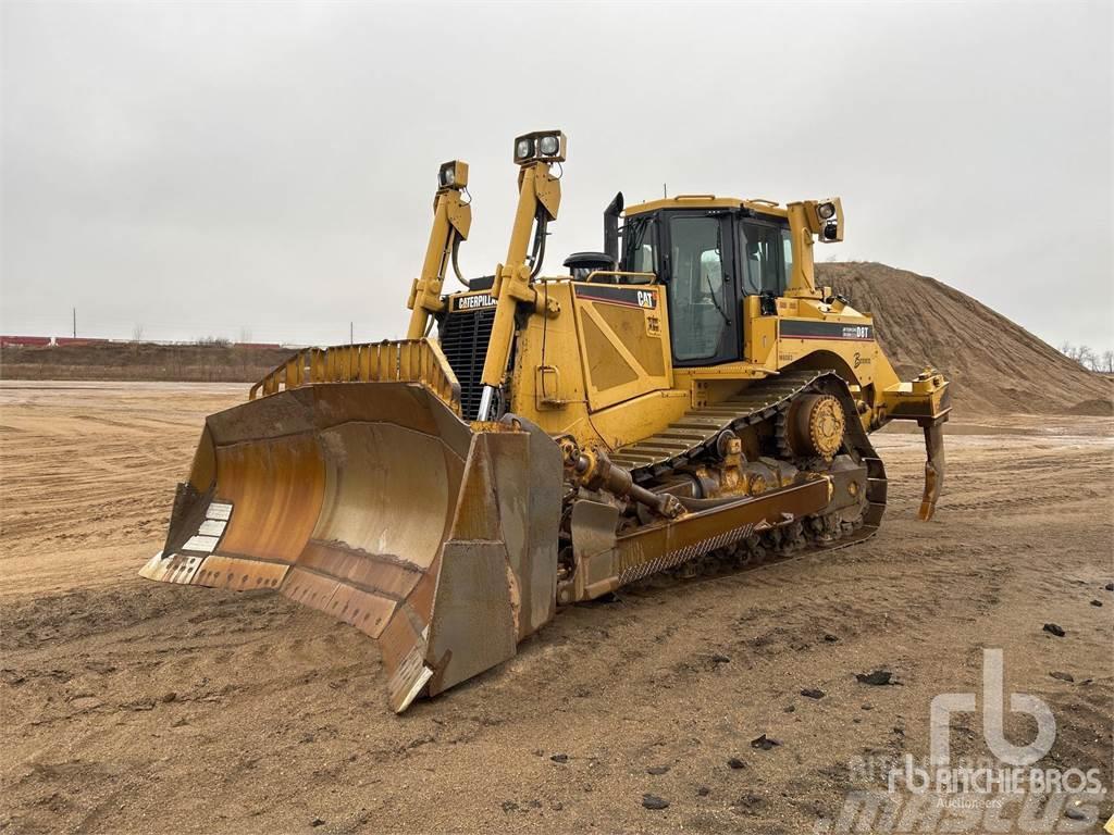 CAT D8T Buldozer sobre oruga