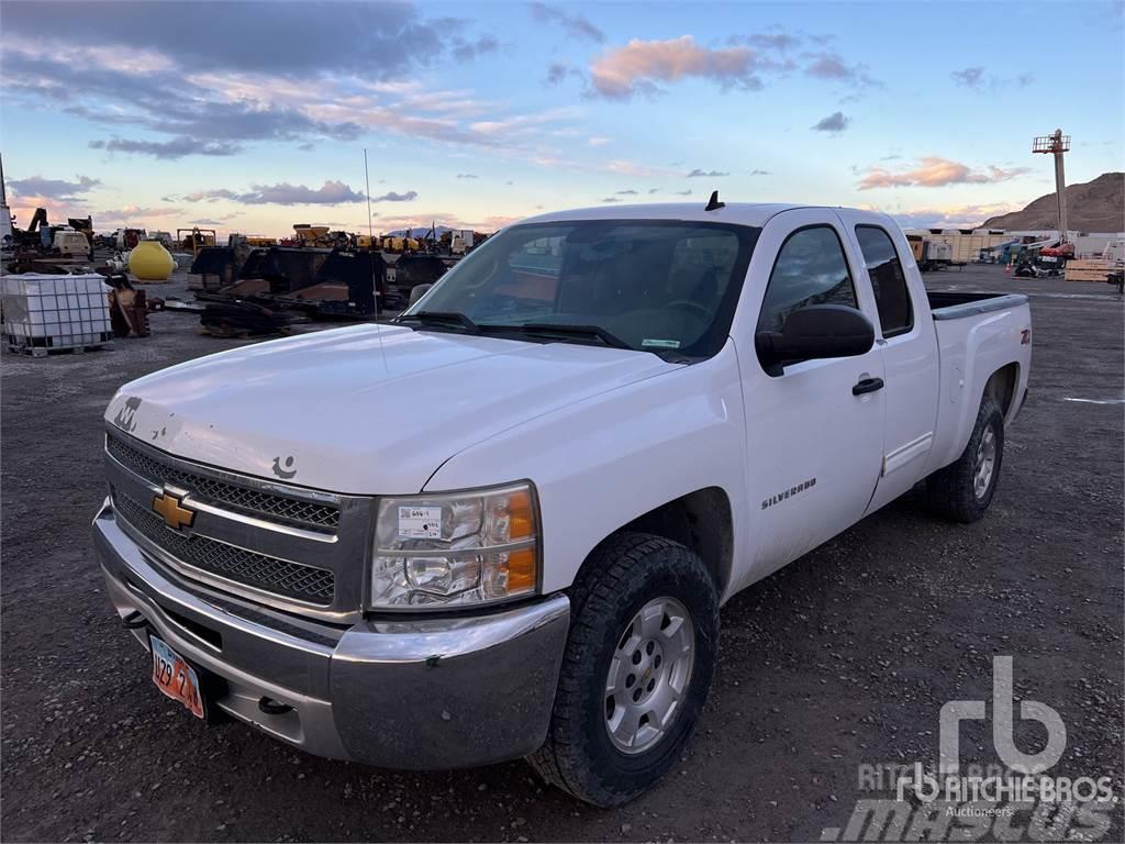 Chevrolet 1500 Caja abierta/laterales abatibles