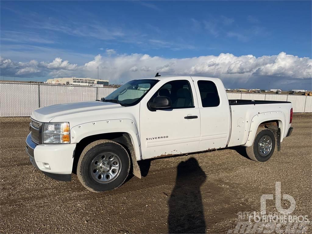 Chevrolet 1500 Caja abierta/laterales abatibles