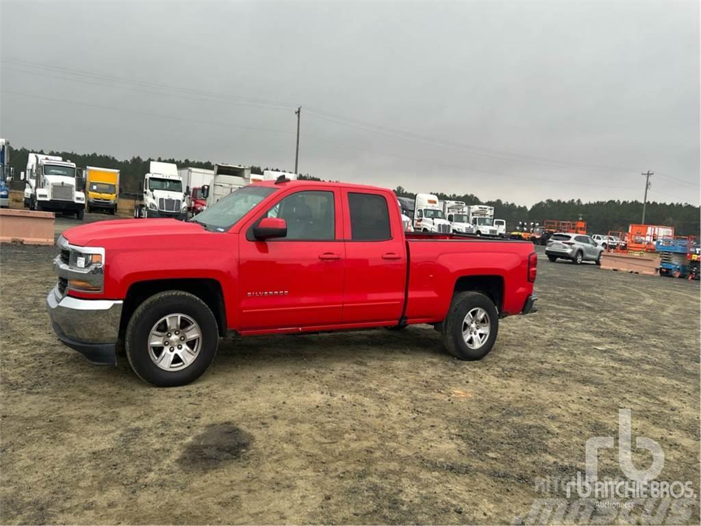 Chevrolet 1500 Caja abierta/laterales abatibles