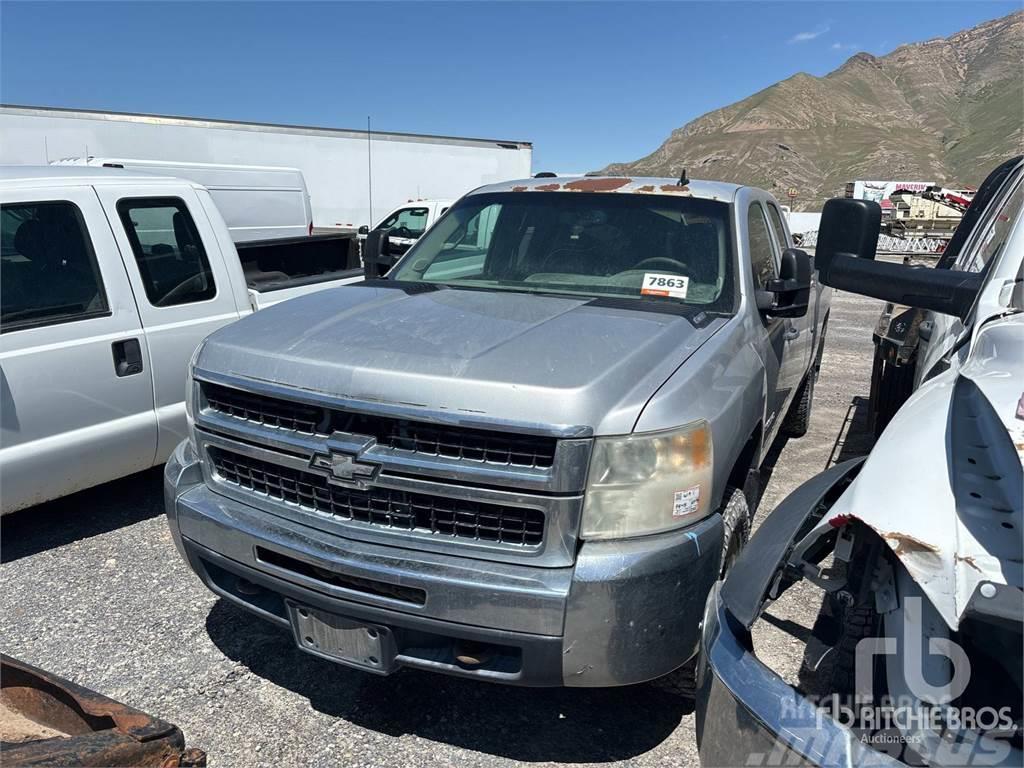 Chevrolet 2500 Caja abierta/laterales abatibles